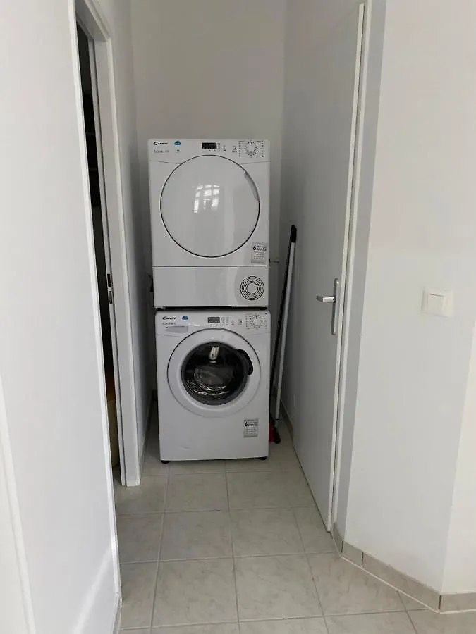 Five Stars S1 Aparthotel Marseille 0*,